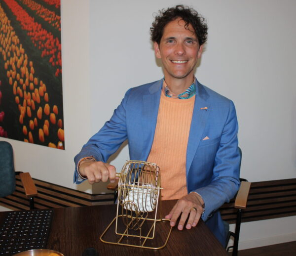 Roberto Ter Hark-Ferrera Burgemeester Hillegom - InfoRegio